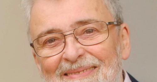 A FORDÍTÓ, AKI ÁLTAL AZ ANGLOFÓN VILÁGBAN MEGISMERHETIK BALASSIT, PILINSZKYT ÉS TÓTH KRISZTÁT