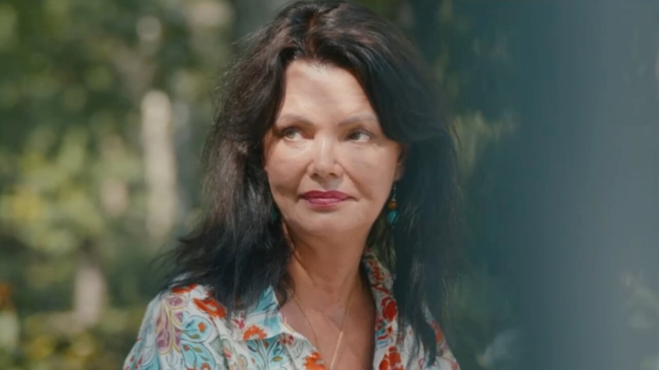 Tóth Krisztina: Keskeny szoba