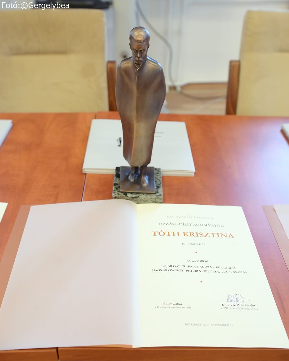 Tóth Krisztina a Hazám-díjat nyert 2025-ben