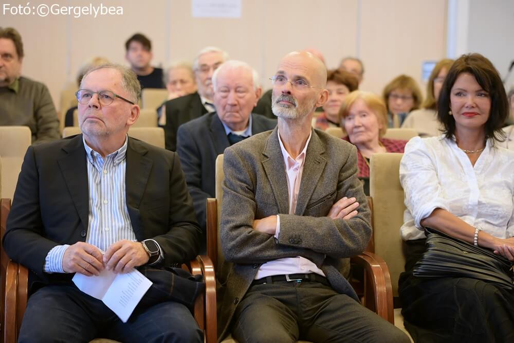 Tóth Krisztina a Hazám-díjat nyert 2025-ben